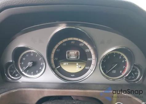 2012 Mercedes-Benz E 350 z USA, uszkodzony, nr VIN WDDHF5KB5CA598202